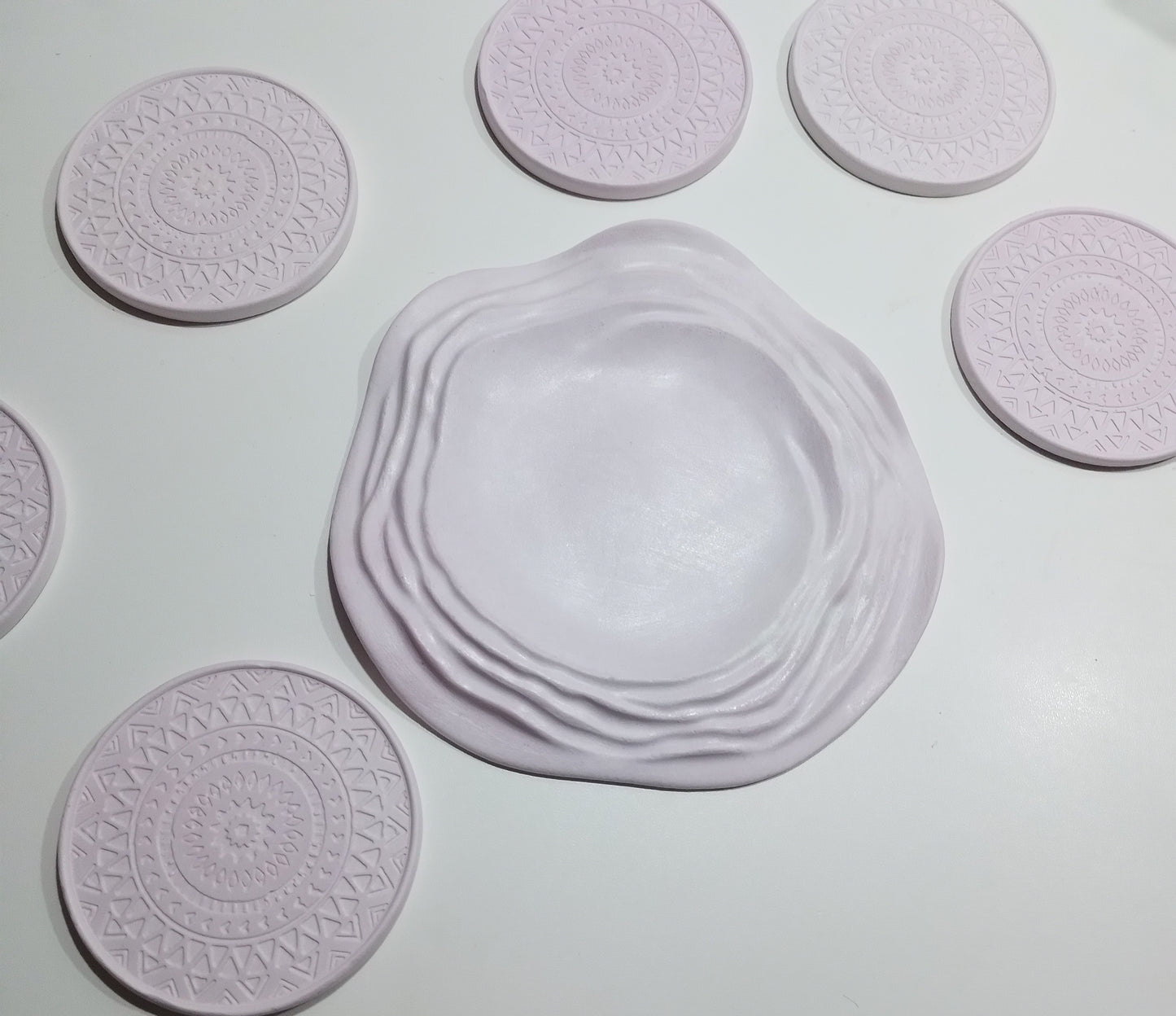52.1 Seis porta-copos +Um prato de sobremesa:cimento artesanal