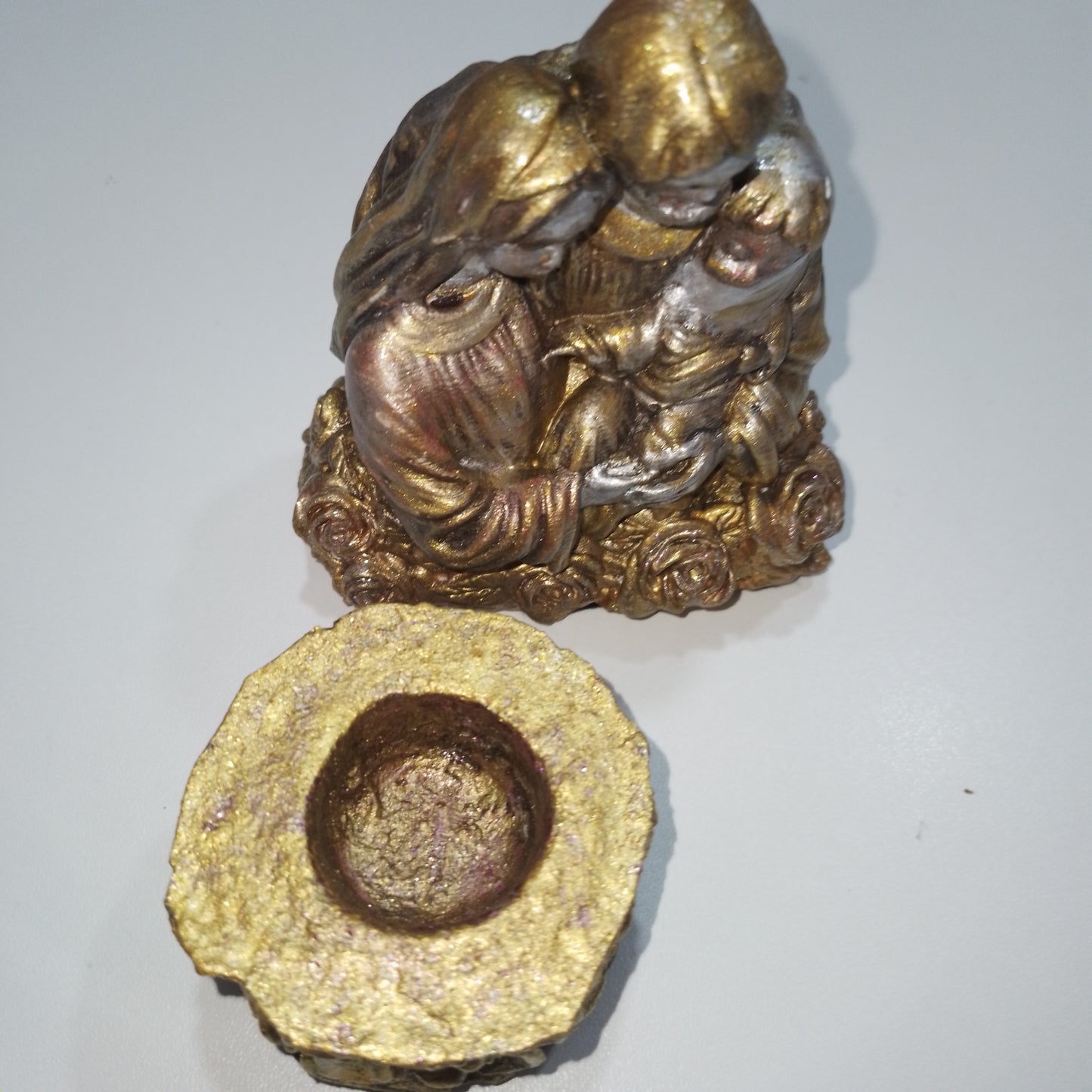 Cantinho Devocional Sagrada família + castiçal +porta retrato referência n°004