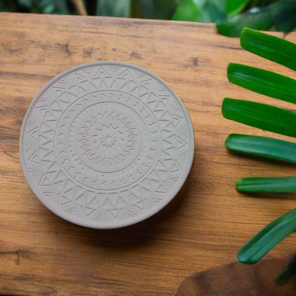 Seis porta-copos +Um prato de sobremesa:cimento artesanal