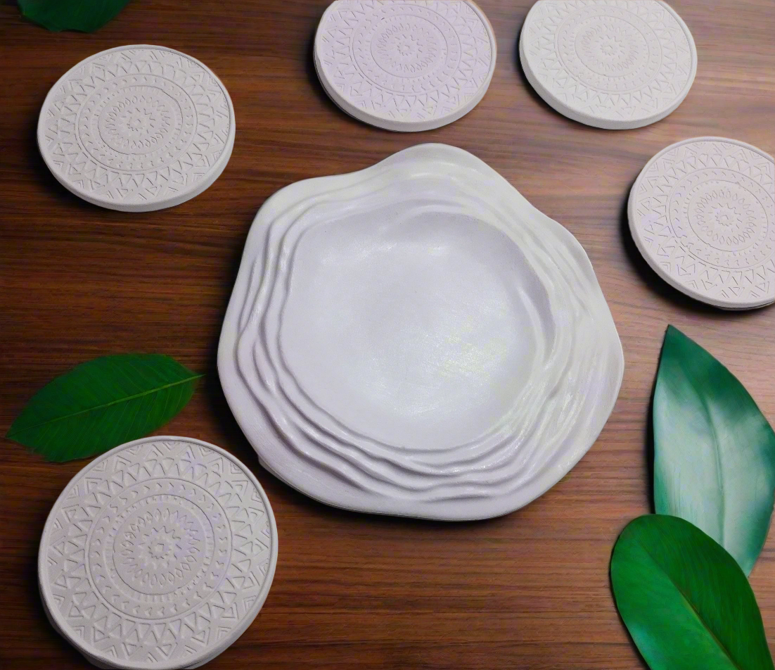 Seis porta-copos +Um prato de sobremesa:cimento artesanal